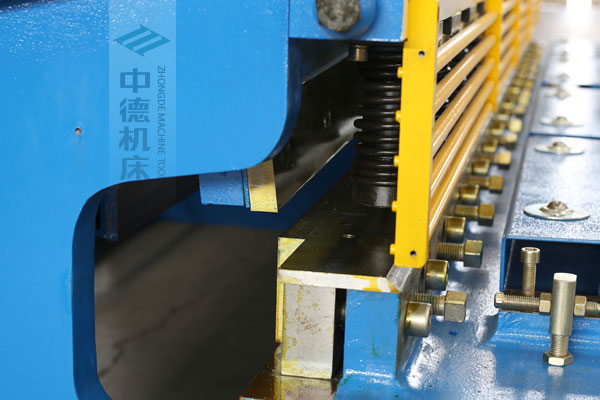 ZDSK-1632選用上海優質刀片，使用壽命更長.jpg