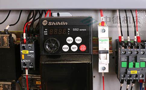 ZDS-432臺灣高品質變頻器，更低頻更節能，快速定位.jpg